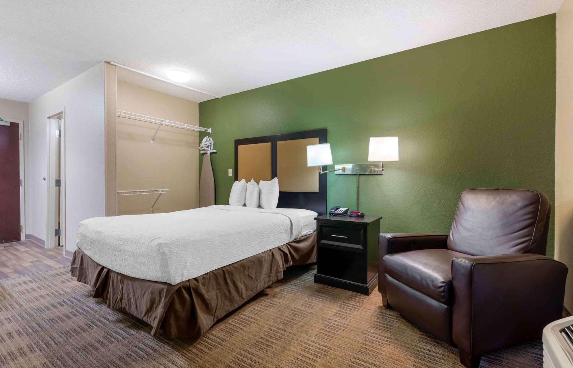 Extended Stay America Select Suites - Jacksonville - Lenoir Avenue East מראה חיצוני תמונה