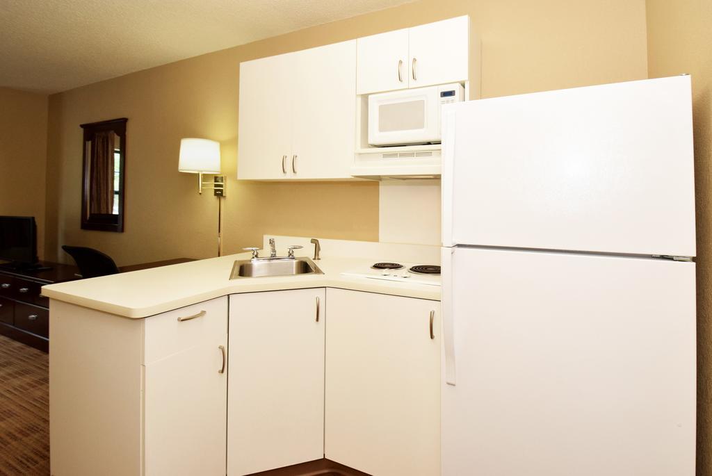 Extended Stay America Select Suites - Jacksonville - Lenoir Avenue East מראה חיצוני תמונה